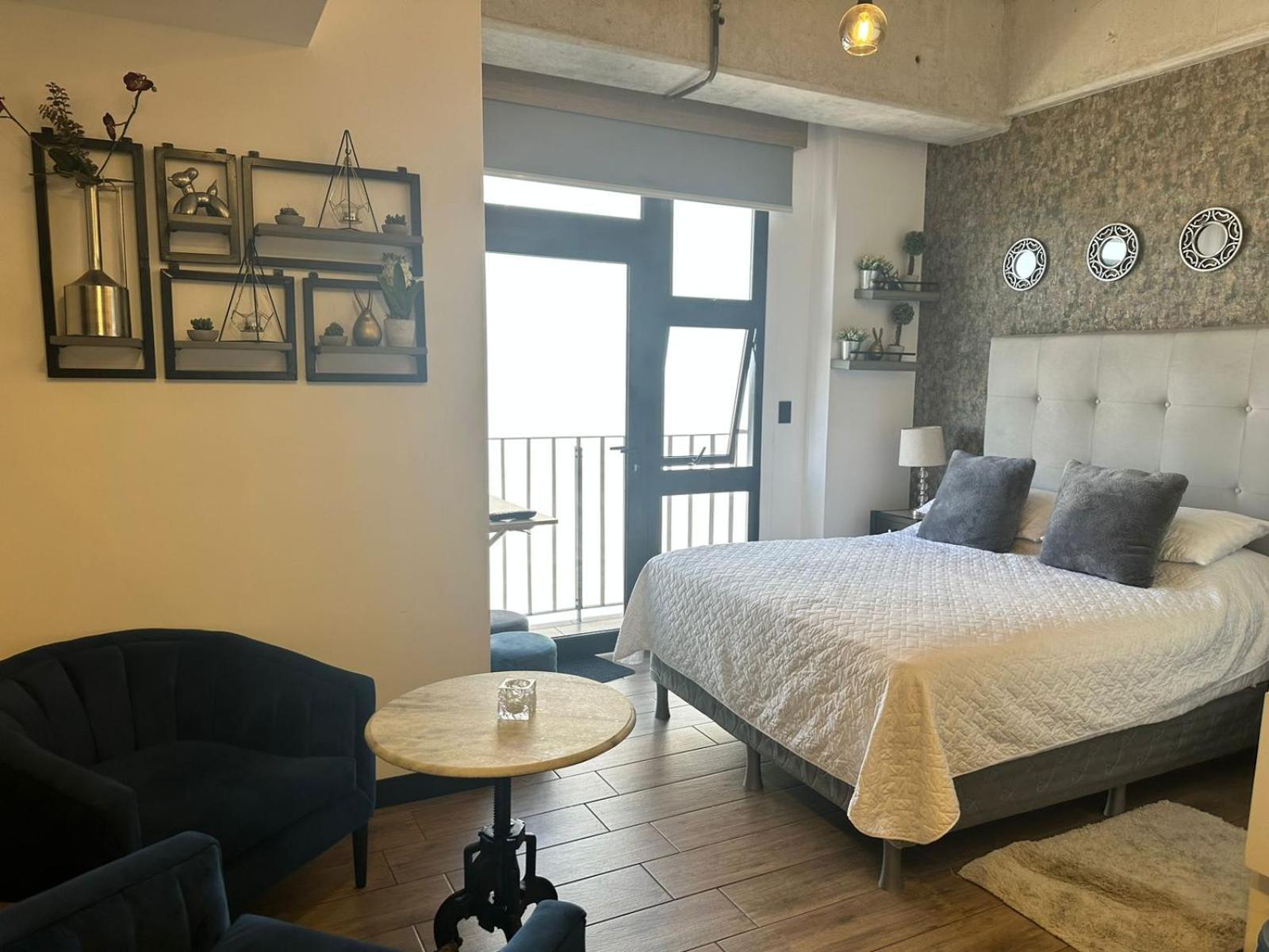 Eon Zona Viva Apartment