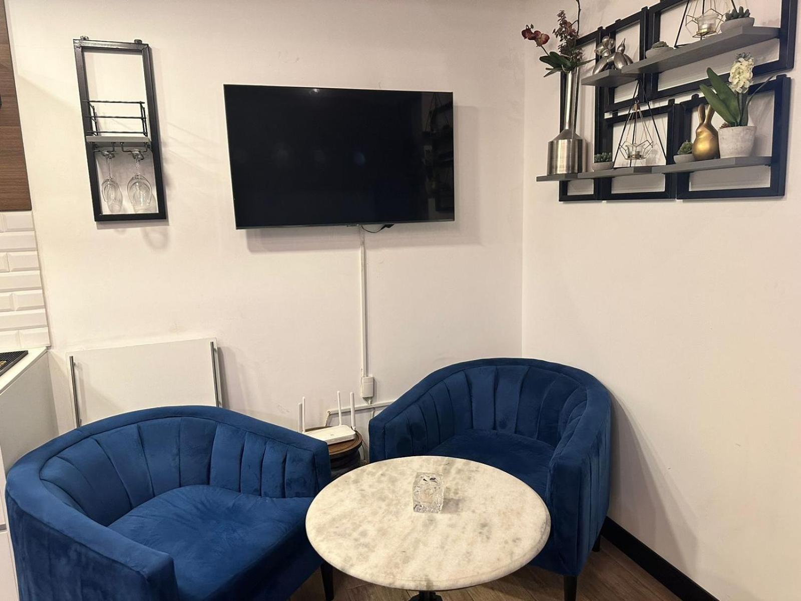 Eon Zona Viva Apartment
